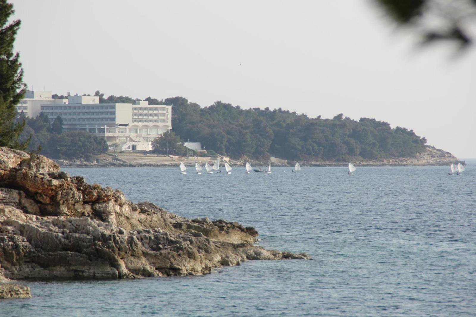 Hotel プーラ エクステリア 写真