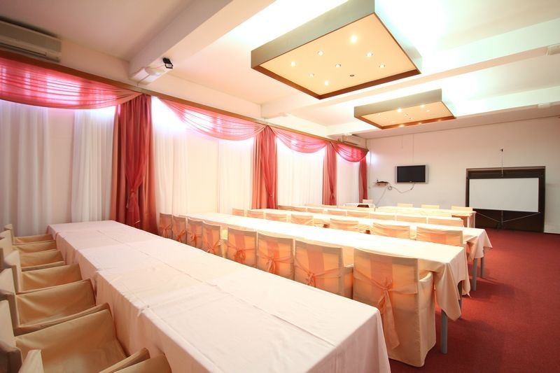 Hotel プーラ エクステリア 写真
